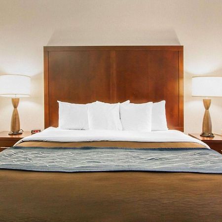 Comfort Inn & Suites-Portland Airport Exteriör bild