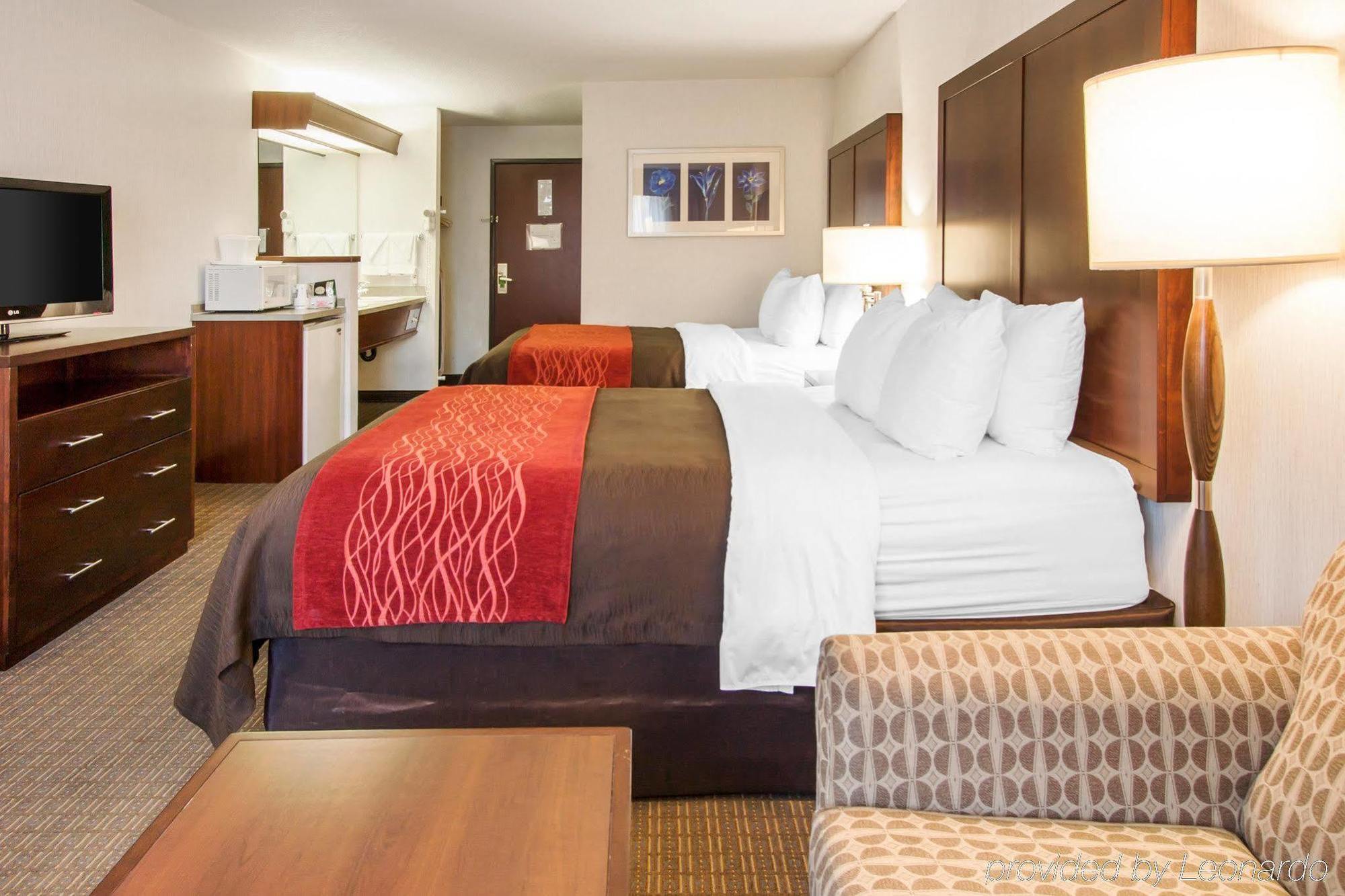 Comfort Inn & Suites-Portland Airport Exteriör bild