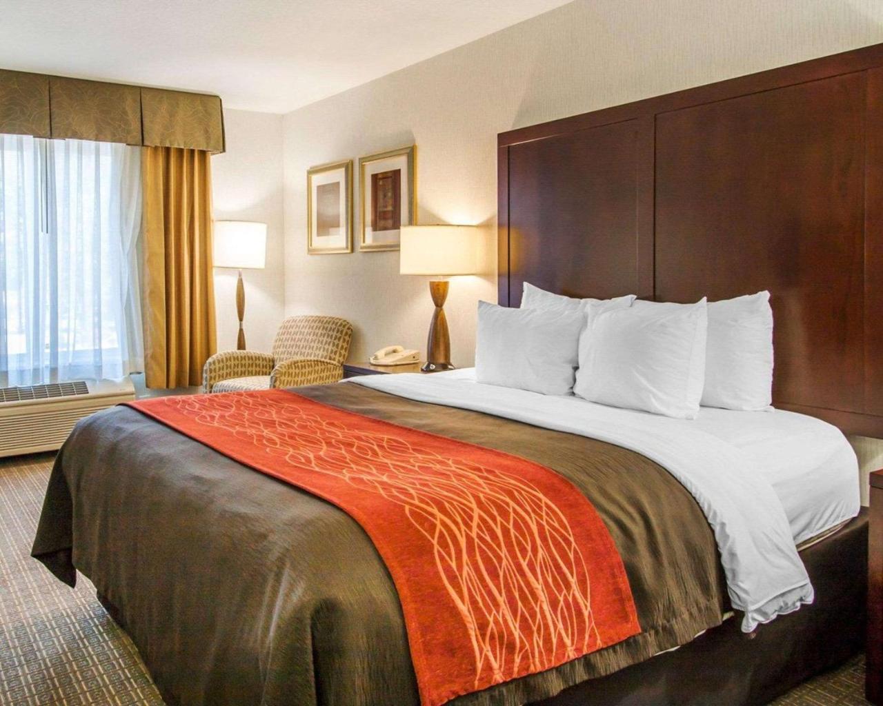 Comfort Inn & Suites-Portland Airport Exteriör bild