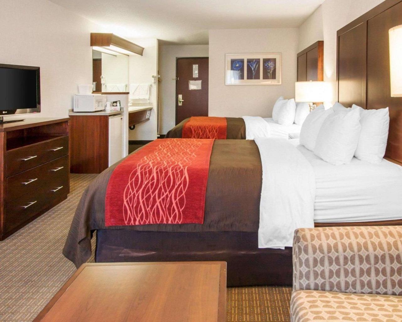 Comfort Inn & Suites-Portland Airport Exteriör bild