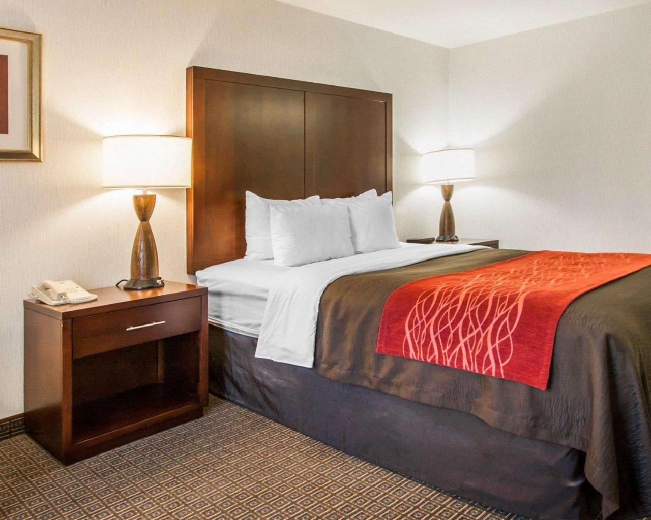 Comfort Inn & Suites-Portland Airport Exteriör bild
